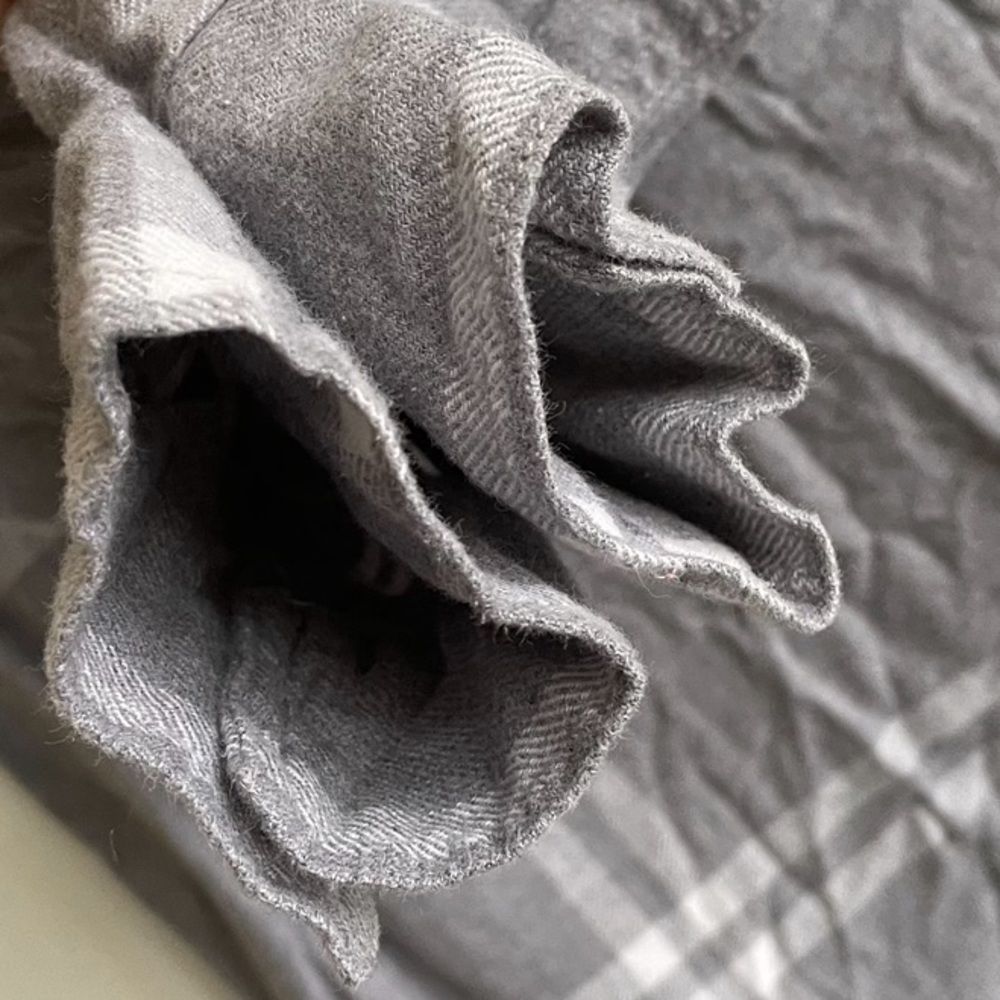 Anthropologie Gray & White Plaid Relaxed Button-Down - Picture 3 of 8